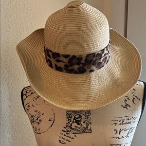 Chic Tan Sun Hat with Leopard Print Band